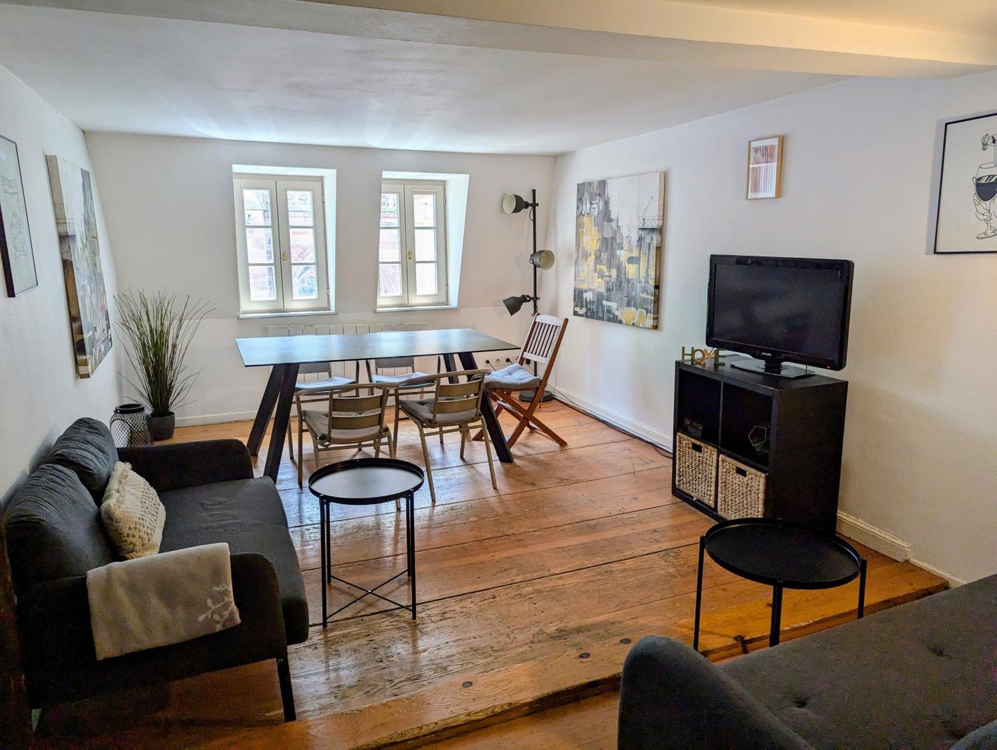 Apartment Triplex Place De La Cathedrale *